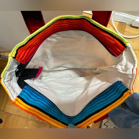 Mexican pattern tote bag, no pockets and some wear on one side (shown in photo) - Picture 2 of 5